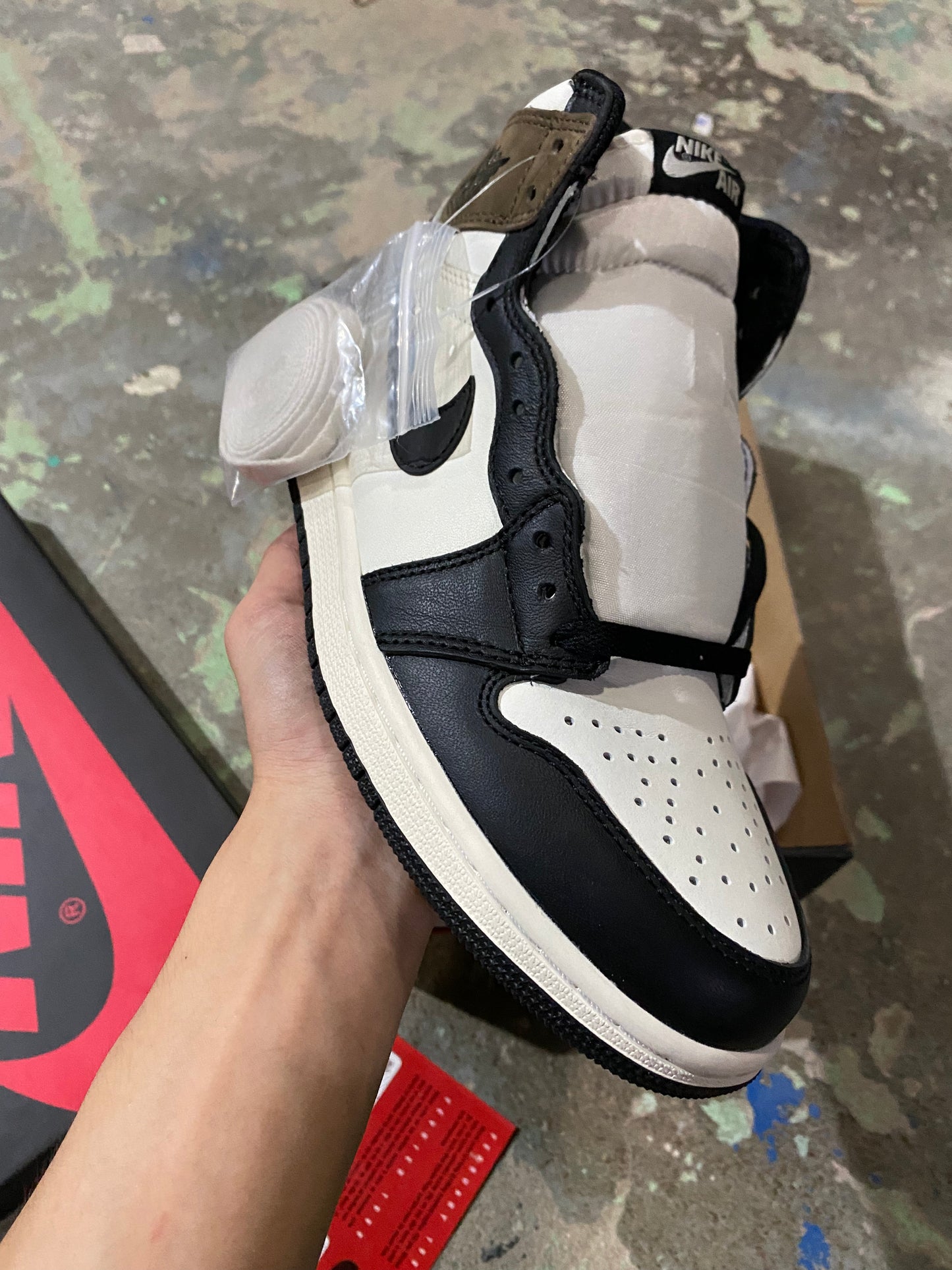 RETRO 1 "DARK MOCHA"