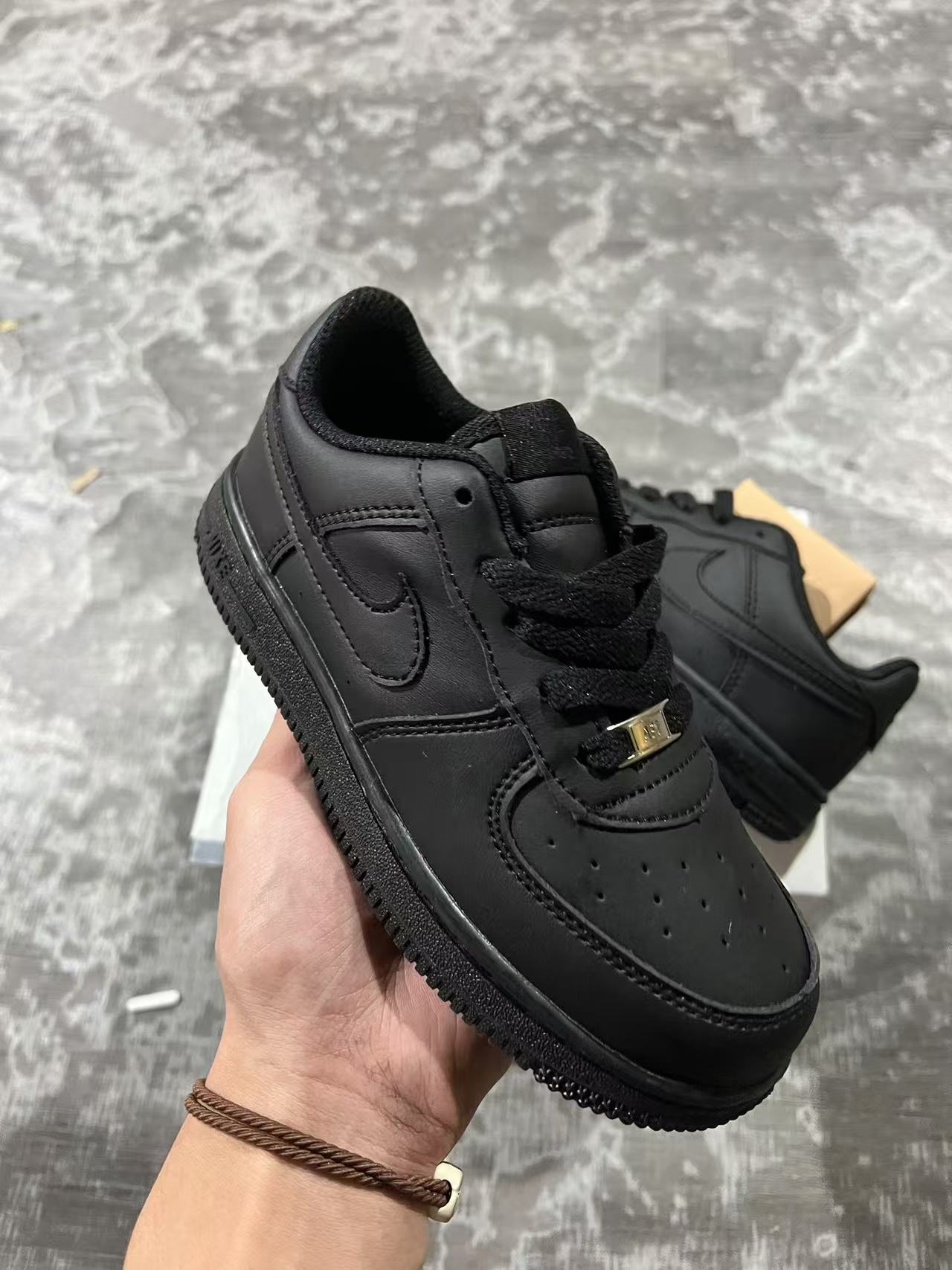 AIR FORCE 1 BLACK "07"