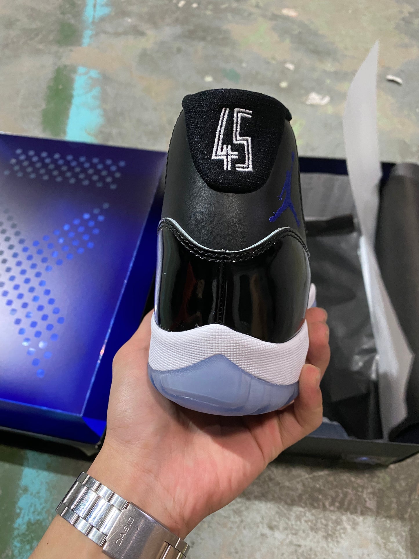 AIR JORDAN 11 "SPACE JAM"