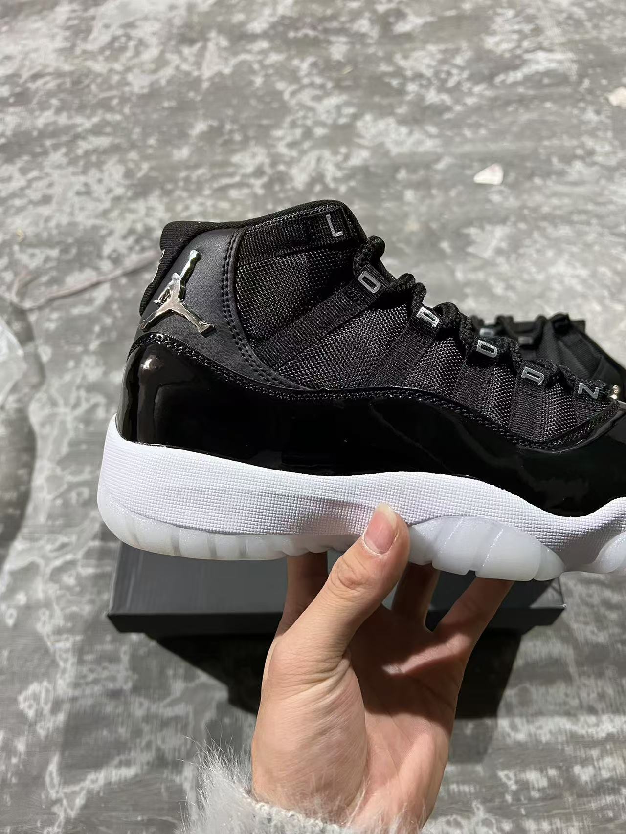 AIR JORDAN 11 “25TH ANNIVERSARY”