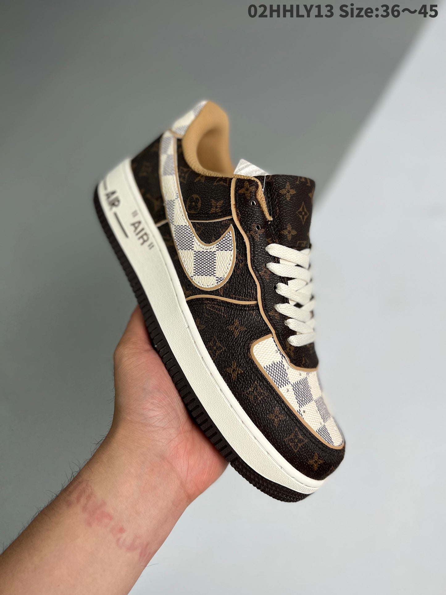 NIKE AIR FORCE 1 "LOUIS VUITTON"