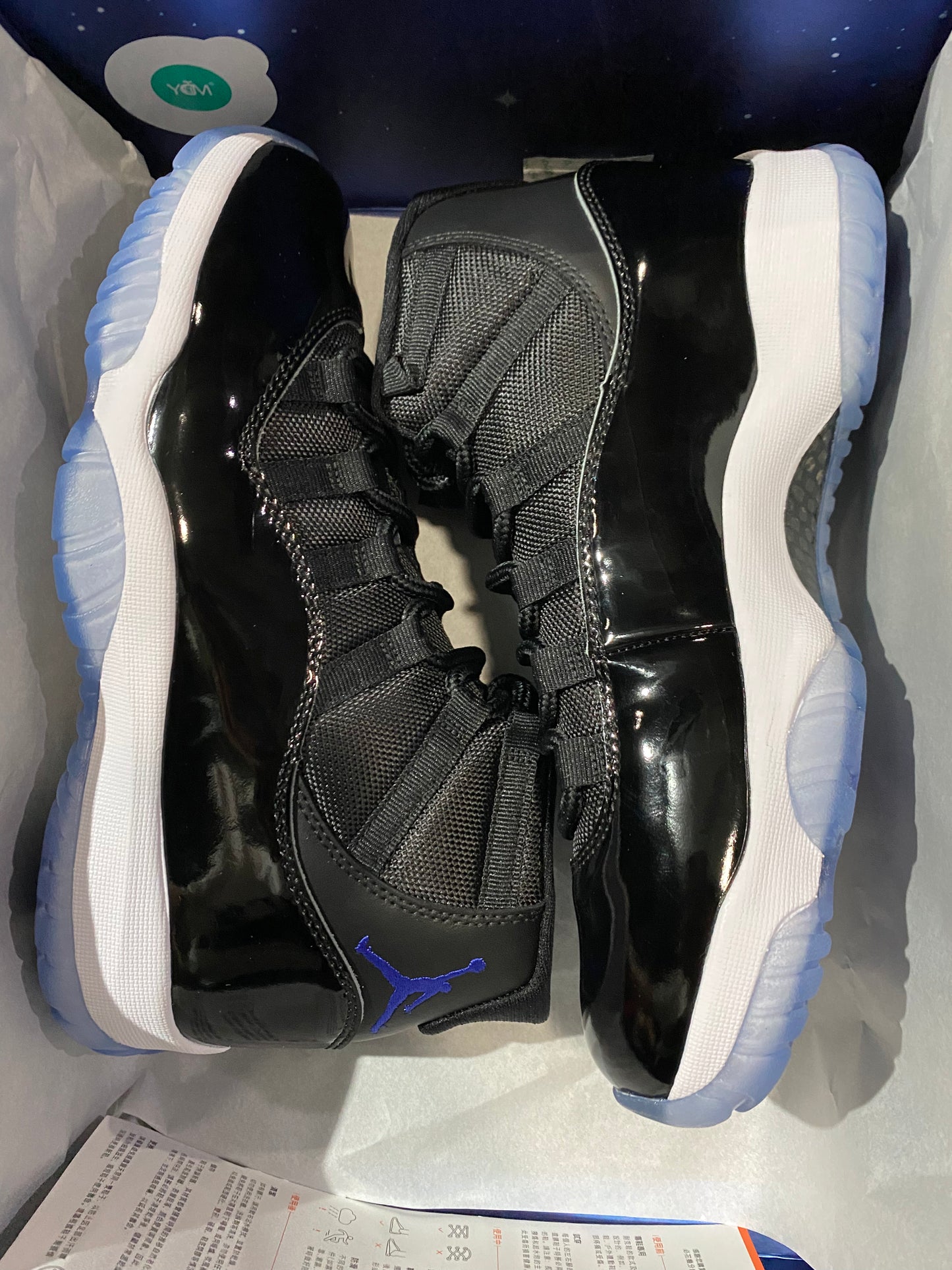 AIR JORDAN 11 "SPACE JAM"