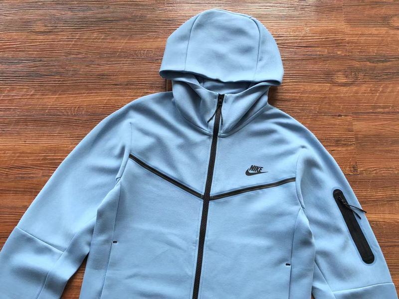 NIKE TECH FLEECE CELESTE