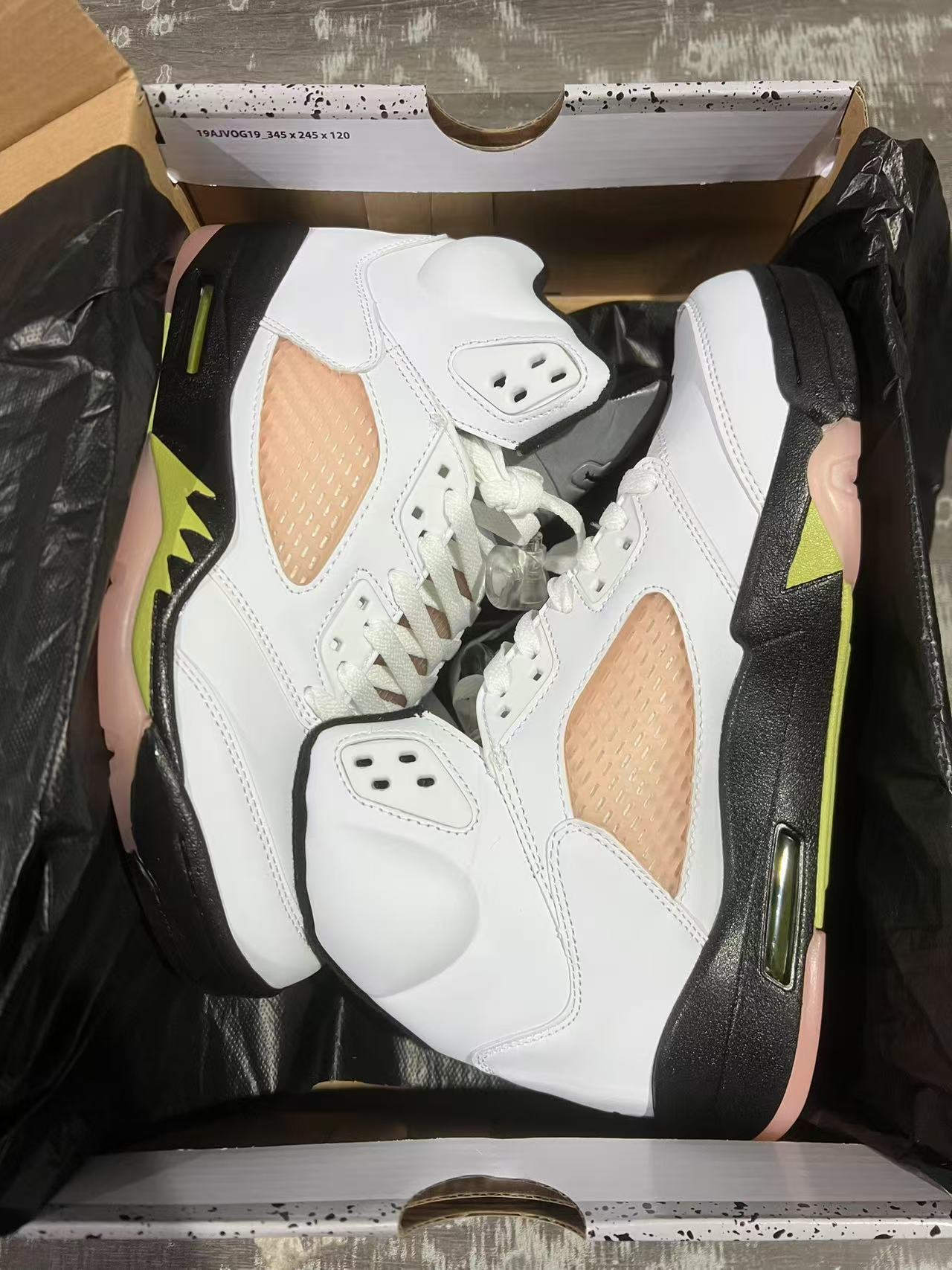 AIR JORDAN 5 “LUMINOUS GREEN”