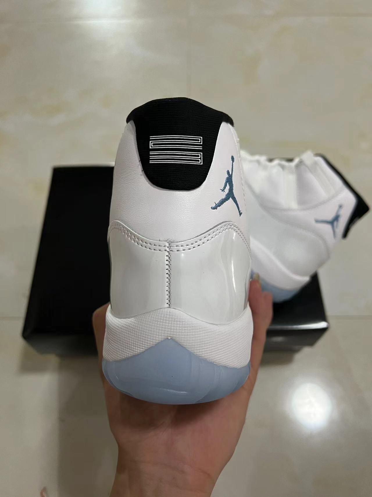 AIR JORDAN 11 “LEGEND BLUE”