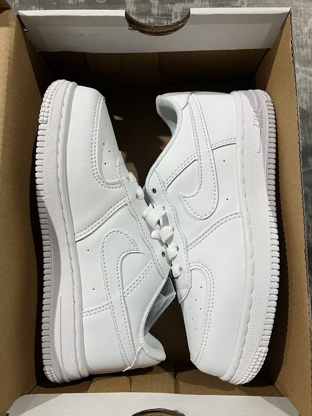 NIKE AIR FORCE 1 WHITE "07"