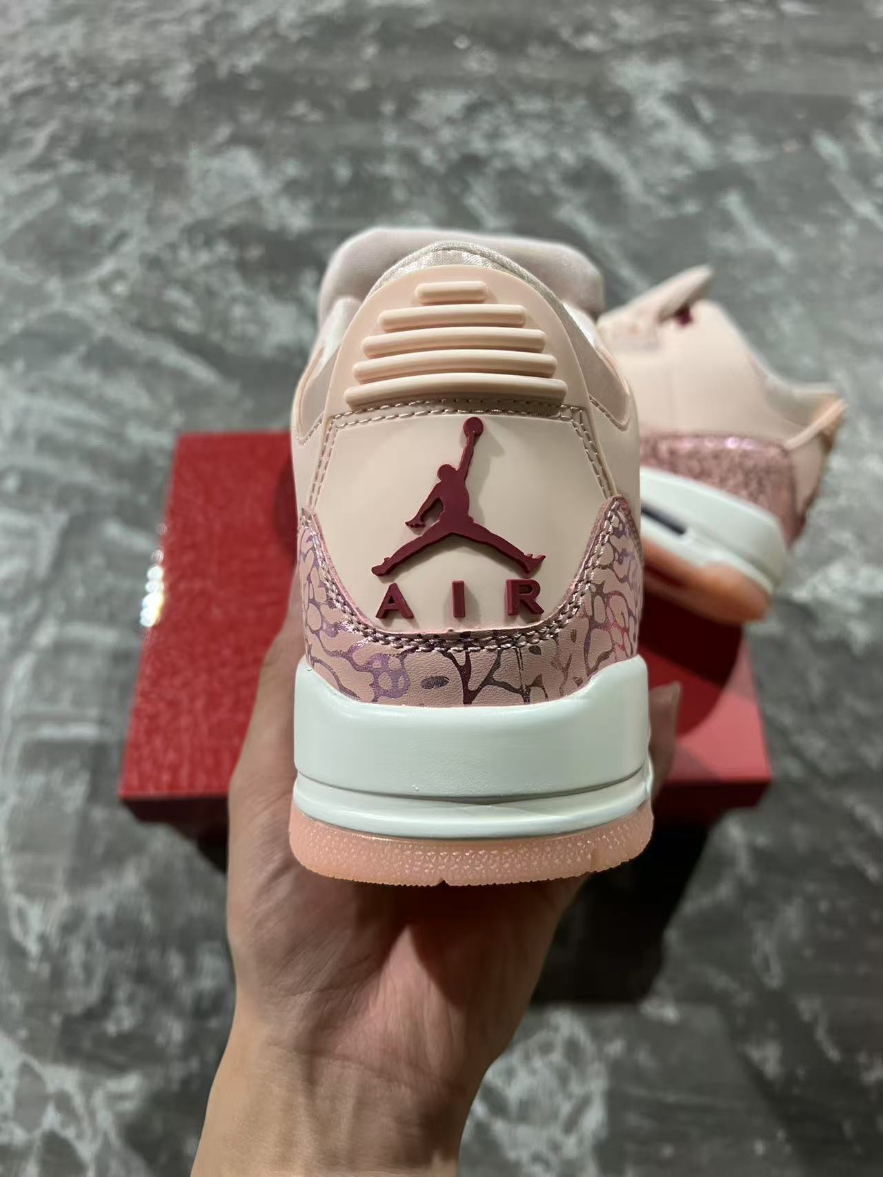 JORDAN 3 OG "VALENTINE'S DAY"