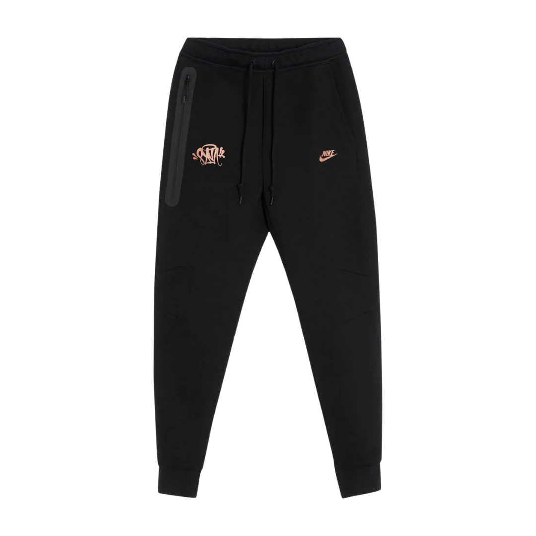 NIKE TECH FLEECE "SYNAWORLD"
